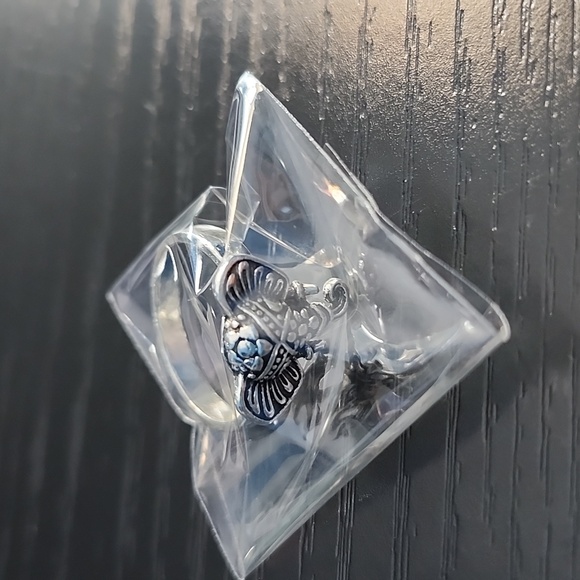 Silvertone Elephant Ring - Picture 4 of 4